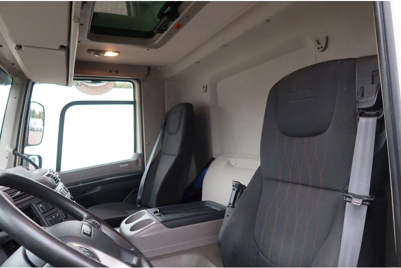DAF CF 290 Bakwagen+Klep Dhollandia 1500 kg - شاحنة صندوقية: صورة 5 DAF CF 290 Bakwagen+Klep Dhollandia 1500 kg - شاحنة صندوقية: صورة 5