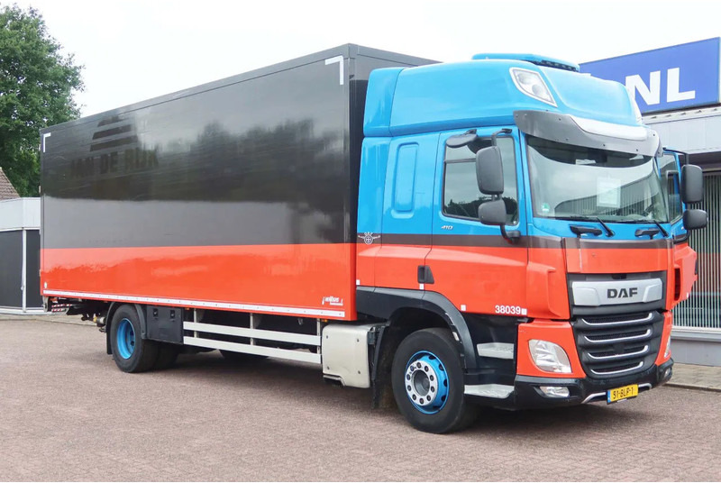 DAF CF 410 Bakwagen + Onderschuif klep - شاحنة صندوقية: صورة 2 DAF CF 410 Bakwagen + Onderschuif klep - شاحنة صندوقية: صورة 2