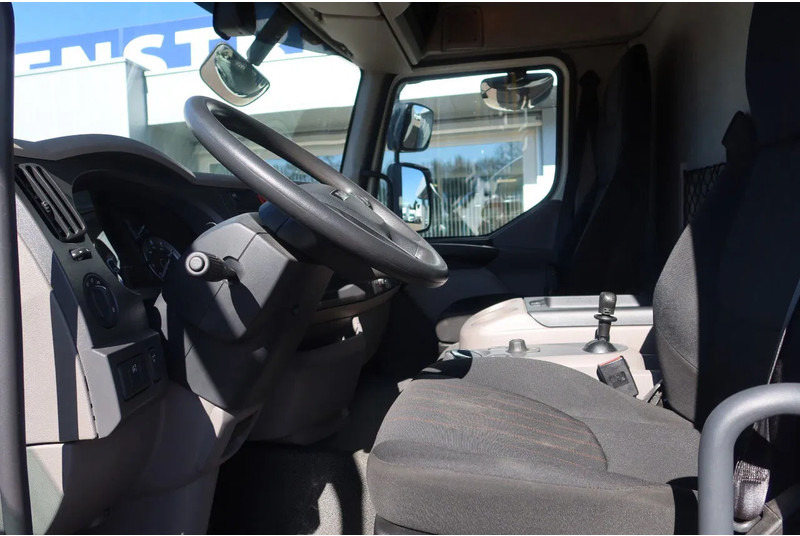 DAF LF 45 Gesloten bak + Dhollandia klep 1500 kg 4x2 - شاحنة صندوقية: صورة 5 DAF LF 45 Gesloten bak + Dhollandia klep 1500 kg 4x2 - شاحنة صندوقية: صورة 5