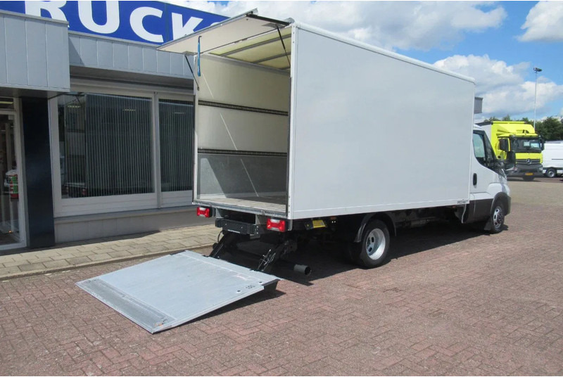 Iveco Daily 35C16 Bak+Klep Automaat - شاحنة بصندوق مغلق: صورة 3 Iveco Daily 35C16 Bak+Klep Automaat - شاحنة بصندوق مغلق: صورة 3