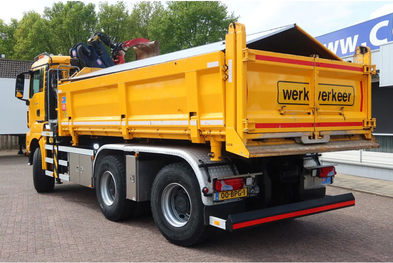 MAN TGS 33.420 2 Zijdige kipper + Kraan 6x6 Stuur as - شاحنة قلاب, شاحنة كرين: صورة 3 MAN TGS 33.420 2 Zijdige kipper + Kraan 6x6 Stuur as - شاحنة قلاب, شاحنة كرين: صورة 3