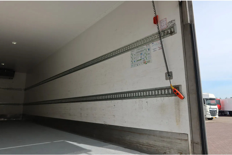 شاحنة ذات مبرد Mercedes-Benz 2530 L Koel / vries Carrier supra 1050 + klep 2500 kg: صورة 12