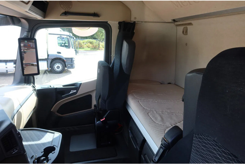 Mercedes-Benz Actros 2642 LL Giga Space Wisselbare opbouw/chassis cabine + lift as - ناقلة حاويات/ شاحنة حاويات: صورة 4 Mercedes-Benz Actros 2642 LL Giga Space Wisselbare opbouw/chassis cabine + lift as - ناقلة حاويات/ شاحنة حاويات: صورة 4