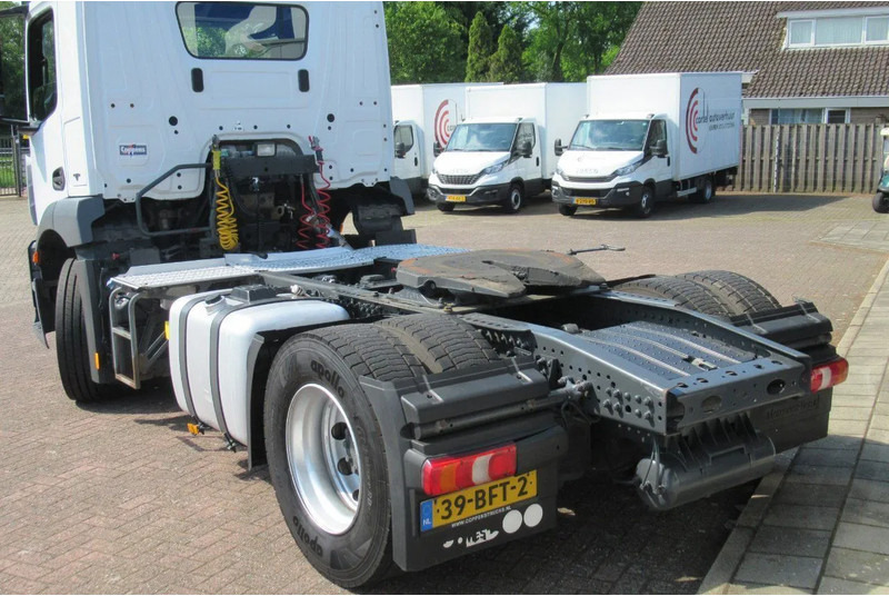 Mercedes-Benz Antos 1833 L - مقطورة السحب: صورة 3 Mercedes-Benz Antos 1833 L - مقطورة السحب: صورة 3