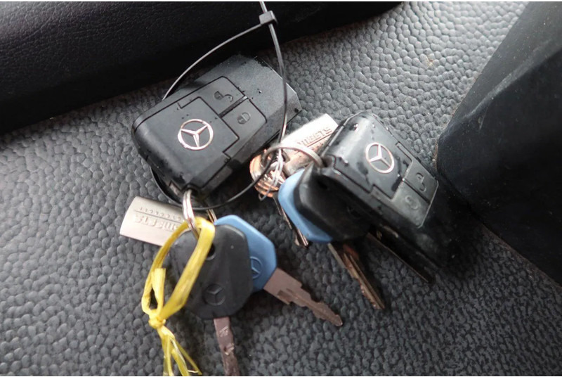 شاحنة صندوقية Mercedes-Benz Antos 1924L Huif + Klep Dhollandia 2000 KG Euro 6: صورة 10 شاحنة صندوقية Mercedes-Benz Antos 1924L Huif + Klep Dhollandia 2000 KG Euro 6: صورة 10