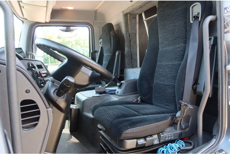 Mercedes-Benz Atego 816 L 3 Paarden/4 Ponies Nieuwe APK + nieuwe accu. - شاحنة نقل خيل: صورة 5 Mercedes-Benz Atego 816 L 3 Paarden/4 Ponies Nieuwe APK + nieuwe accu. - شاحنة نقل خيل: صورة 5