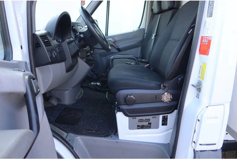 Mercedes-Benz Sprinter 316 CDI Carrier Koel/Vries Bak+Klep. Dag en nacht aansluiting - شاحنة توصيل مبردة: صورة 5 Mercedes-Benz Sprinter 316 CDI Carrier Koel/Vries Bak+Klep. Dag en nacht aansluiting - شاحنة توصيل مبردة: صورة 5