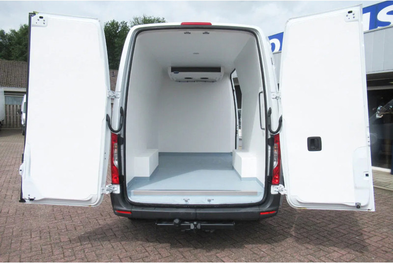 Mercedes-Benz Sprinter 317 CDI Koel / Vries/ verwarmen Carrier Xarios 350 + 220 volt nacht stekkerL2/H2 - شاحنة توصيل مبردة: صورة 3 Mercedes-Benz Sprinter 317 CDI Koel / Vries/ verwarmen Carrier Xarios 350 + 220 volt nacht stekkerL2/H2 - شاحنة توصيل مبردة: صورة 3