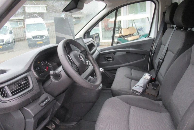 Renault Trafic Trafic Koeling tot 0. Netto export price 28.750.- Euro - شاحنة توصيل مبردة: صورة 3 Renault Trafic Trafic Koeling tot 0. Netto export price 28.750.- Euro - شاحنة توصيل مبردة: صورة 3