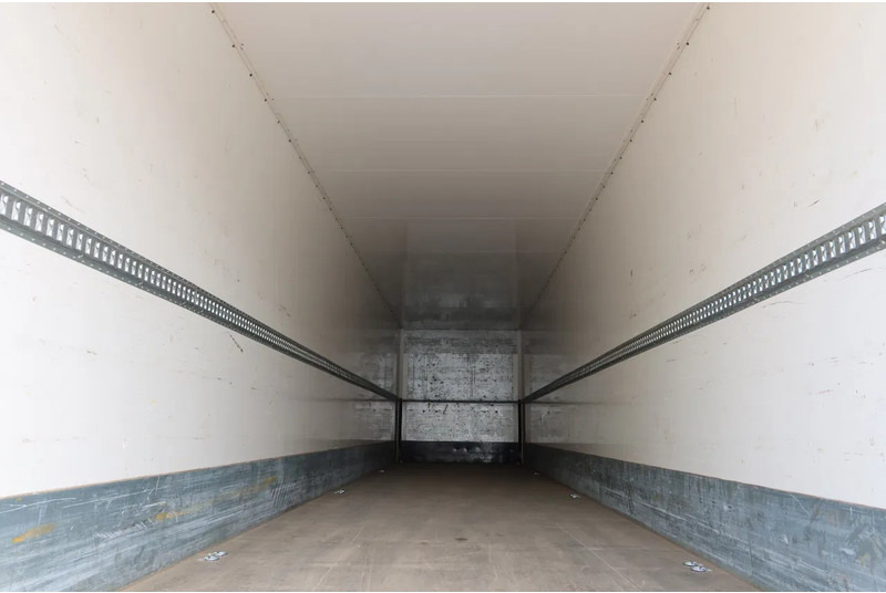 SYSTEM TRAILERS LPRS 18. 2 asser gesloten + stuuras en klep Dhollandia 2000 KG Daytona Grey - نصف مقطورة بصندوق مغلق: صورة 4 SYSTEM TRAILERS LPRS 18. 2 asser gesloten + stuuras en klep Dhollandia 2000 KG Daytona Grey - نصف مقطورة بصندوق مغلق: صورة 4