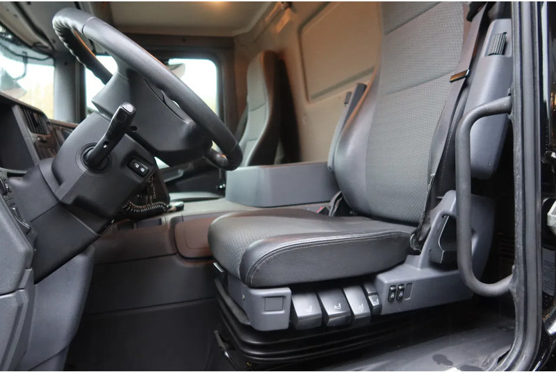 Scania P250 Bak+ Klep Dhollandia 1500 kg. Black line - شاحنة صندوقية: صورة 5 Scania P250 Bak+ Klep Dhollandia 1500 kg. Black line - شاحنة صندوقية: صورة 5