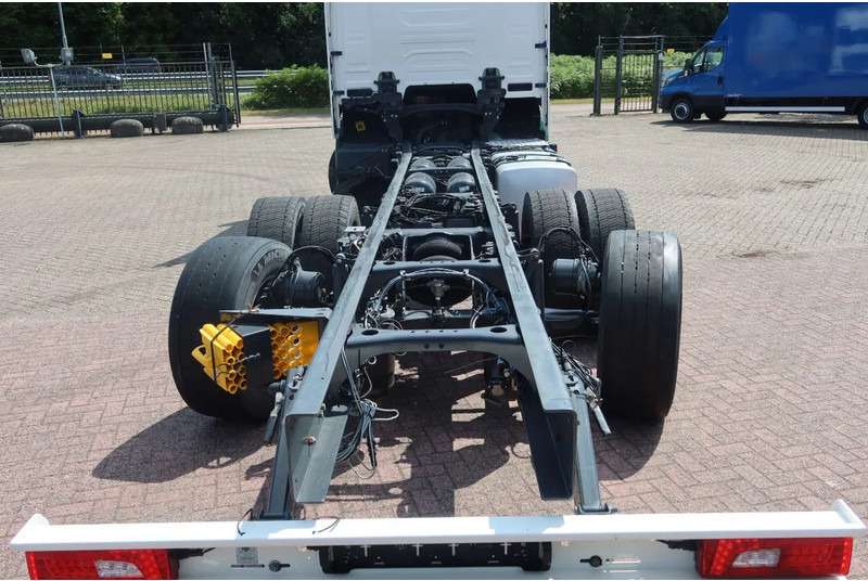 Scania R500 NGS R 500 6x2 Chassis, Stuur liftr as 6x2 - شاحنة بهيكل معدني للمقصورة: صورة 4 Scania R500 NGS R 500 6x2 Chassis, Stuur liftr as 6x2 - شاحنة بهيكل معدني للمقصورة: صورة 4