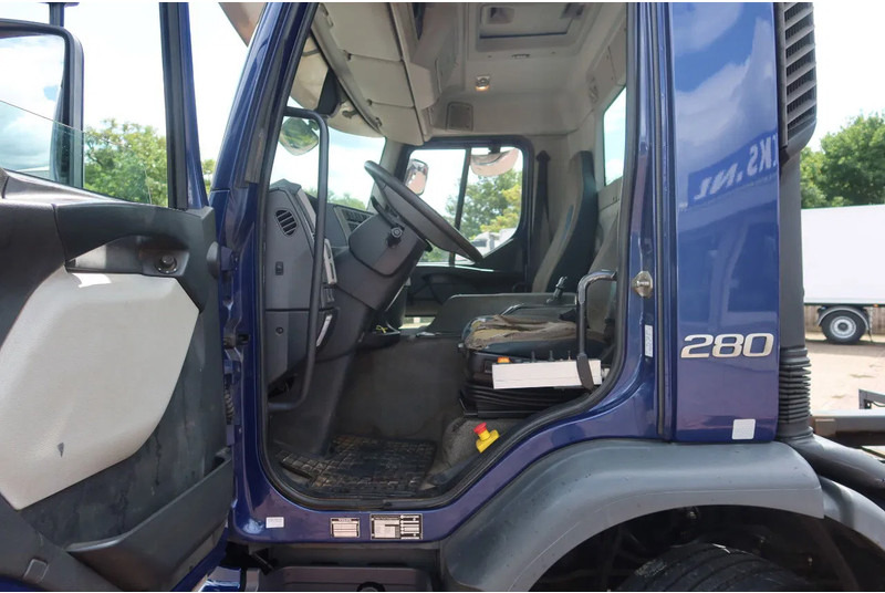 Volvo FE 280 Container / Kabelsysteem H.T.S Kabel, 15 ton, 575 cm 6 Cilinder - شاحنة - نظام الكابلات: صورة 4 Volvo FE 280 Container / Kabelsysteem H.T.S Kabel, 15 ton, 575 cm 6 Cilinder - شاحنة - نظام الكابلات: صورة 4