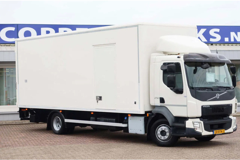 Volvo FL 250 Bak + Klep E6 - شاحنة صندوقية: صورة 2 Volvo FL 250 Bak + Klep E6 - شاحنة صندوقية: صورة 2