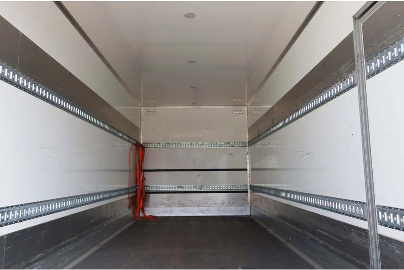 Volvo FL 250 FL 250 Bakwagen + Klep 2.000 kg Euro 6 - شاحنة صندوقية: صورة 4 Volvo FL 250 FL 250 Bakwagen + Klep 2.000 kg Euro 6 - شاحنة صندوقية: صورة 4