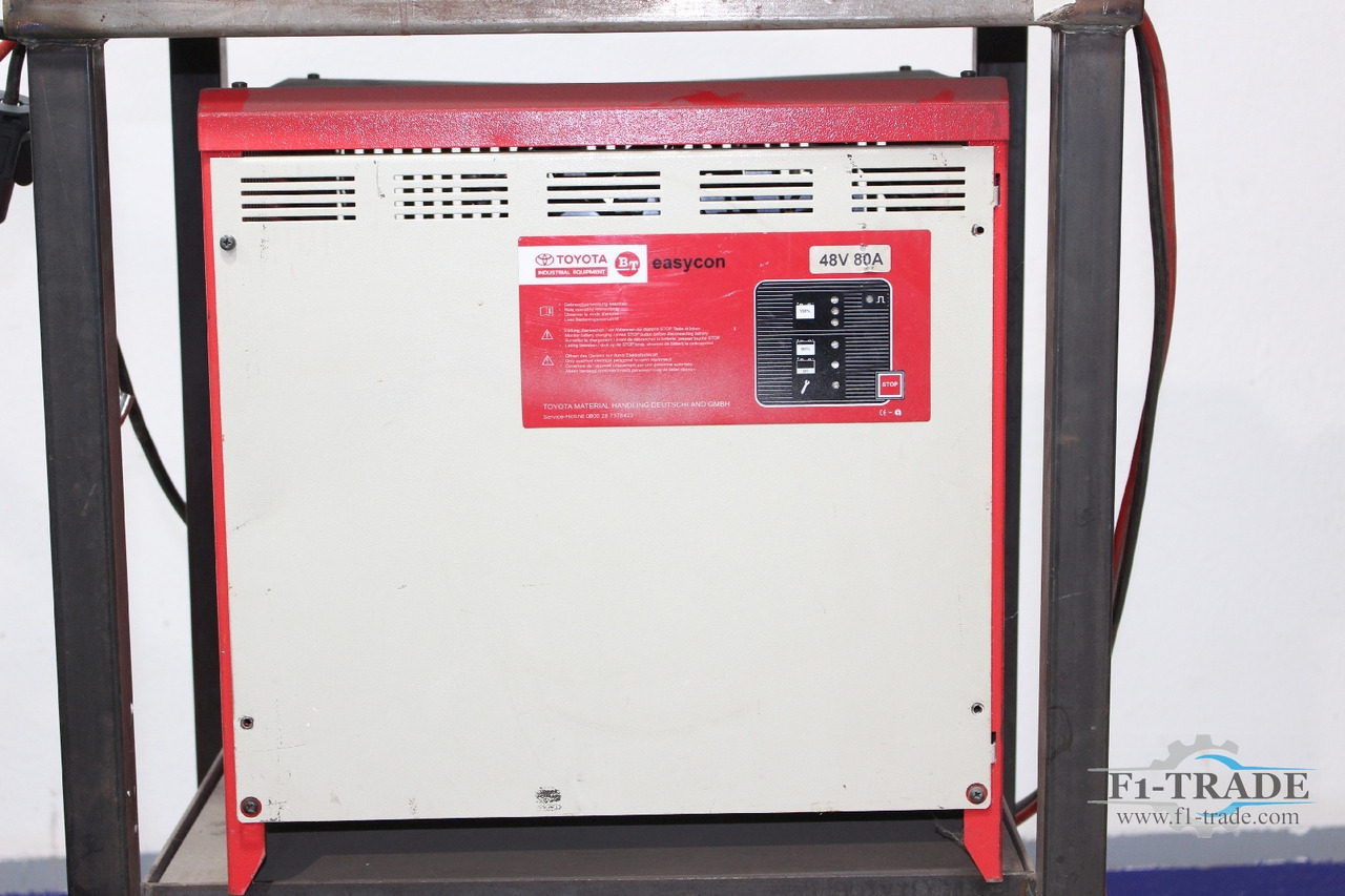 CLARK CTM 16 S - رافعة شوكية كهربائية: صورة 4 CLARK CTM 16 S - رافعة شوكية كهربائية: صورة 4