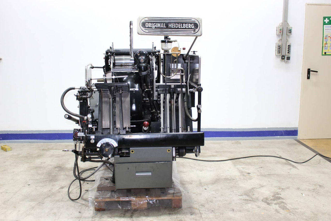 Heidelberg OHT - آلة قطع الورق: صورة 1 Heidelberg OHT - آلة قطع الورق: صورة 1