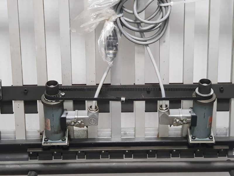 Stahl für K/T 56er - آلة الطي: صورة 2 Stahl für K/T 56er - آلة الطي: صورة 2