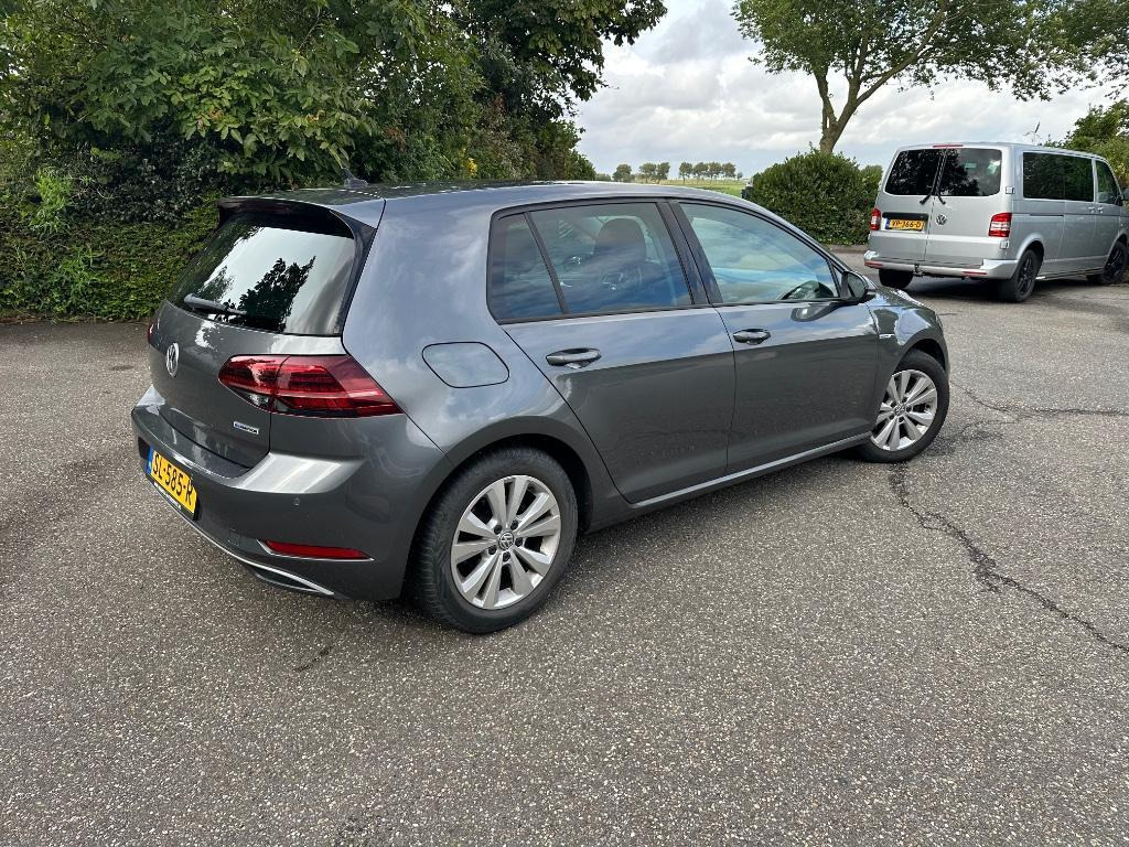 Volkswagen Golf 1.5 TSI 130pk Comfortline Business automaat - سيارة: صورة 4 Volkswagen Golf 1.5 TSI 130pk Comfortline Business automaat - سيارة: صورة 4