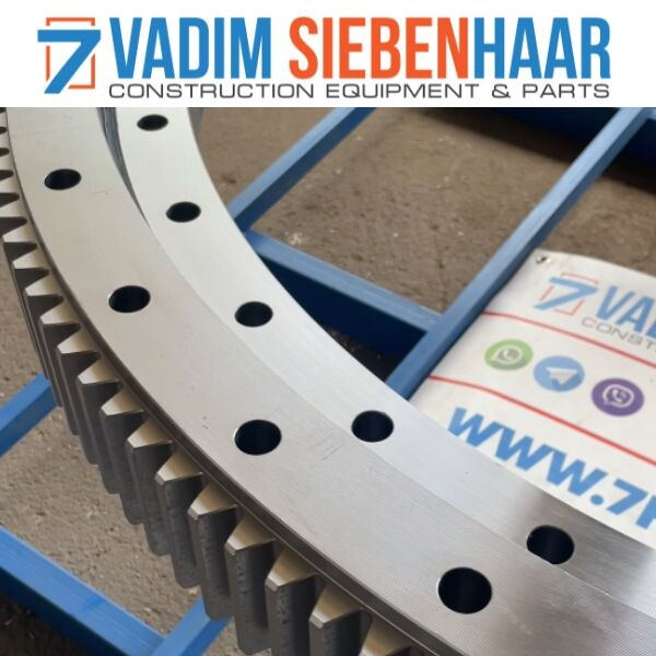 Krupp Slewring Drehkranz OPU Łożysko wieńcowe 1372670 for Krupp KMK 4070 mobile crane - حلقة الدوران - موبايل كرين: صورة 1 Krupp Slewring Drehkranz OPU Łożysko wieńcowe 1372670 for Krupp KMK 4070 mobile crane - حلقة الدوران - موبايل كرين: صورة 1