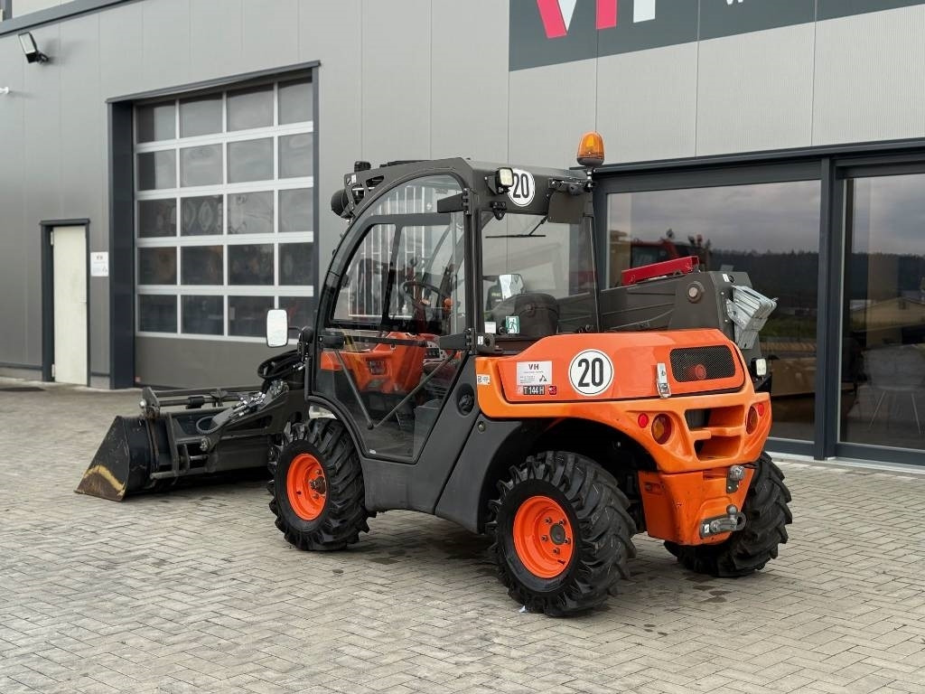 Ausa T 144 - آلة رفع ونقل تلسكوبية: صورة 4 Ausa T 144 - آلة رفع ونقل تلسكوبية: صورة 4