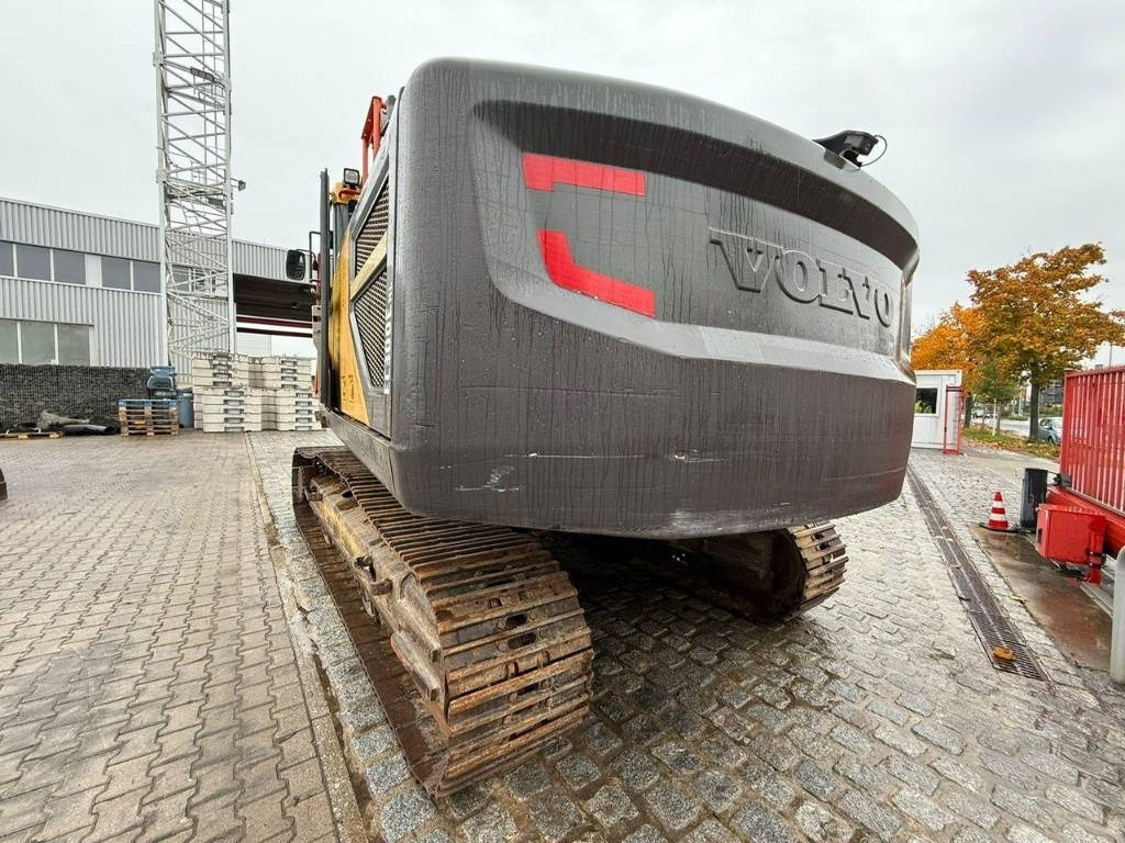 Volvo EC 300 E - حفار زاحف: صورة 5 Volvo EC 300 E - حفار زاحف: صورة 5