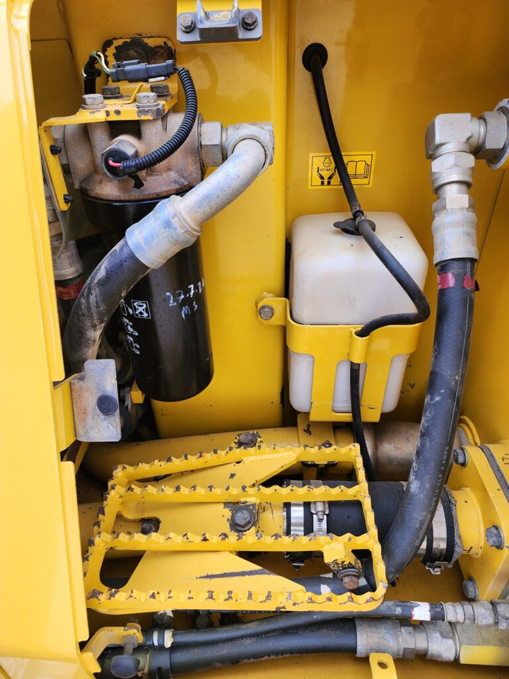 KOMATSU D61PX-23 - بلدوزر: صورة 4 KOMATSU D61PX-23 - بلدوزر: صورة 4