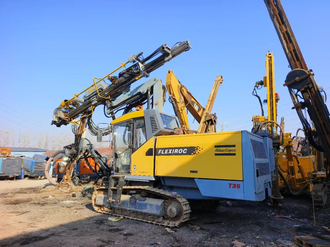 ATLAS COPCO EPIROC FLEXIROC T35 - معدات حفر: صورة 1 ATLAS COPCO EPIROC FLEXIROC T35 - معدات حفر: صورة 1