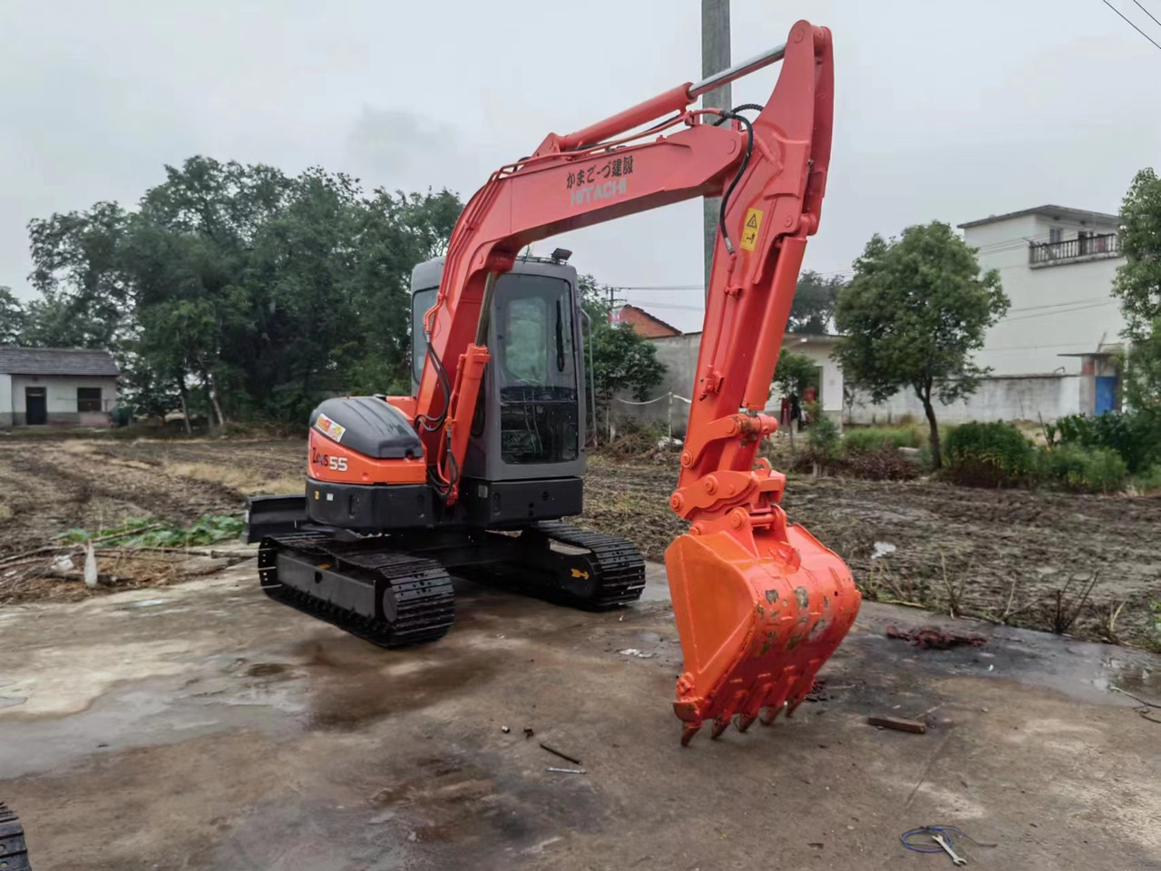 HITACHI ZX55 - حفار صغير: صورة 1 HITACHI ZX55 - حفار صغير: صورة 1