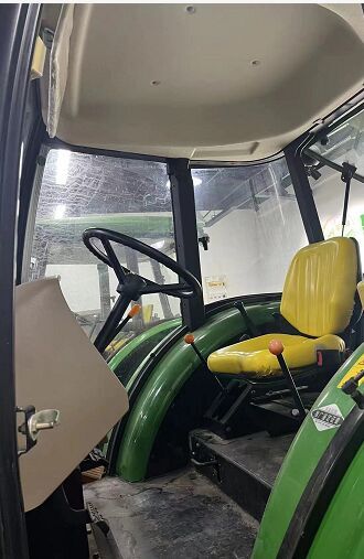 John Deere 1404 - جرار: صورة 3 John Deere 1404 - جرار: صورة 3