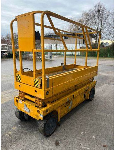 Haulotte Compact 8 - Scherenarbeitsbühne 8,2m, BJ 2021 - مرفاع مقصي: صورة 4 Haulotte Compact 8 - Scherenarbeitsbühne 8,2m, BJ 2021 - مرفاع مقصي: صورة 4