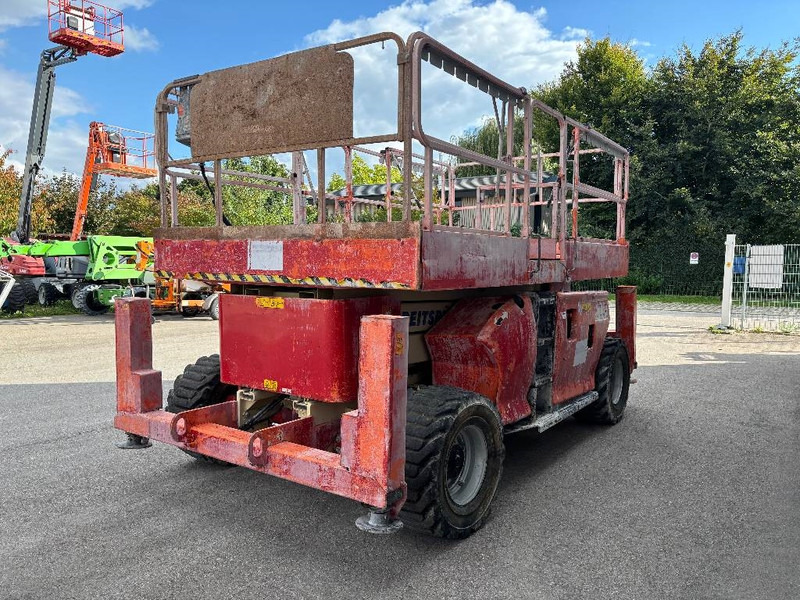 JLG 4394 RT 15,10m Diesel Scherenarbeitsbühne 4x4 - مرفاع مقصي: صورة 3 JLG 4394 RT 15,10m Diesel Scherenarbeitsbühne 4x4 - مرفاع مقصي: صورة 3