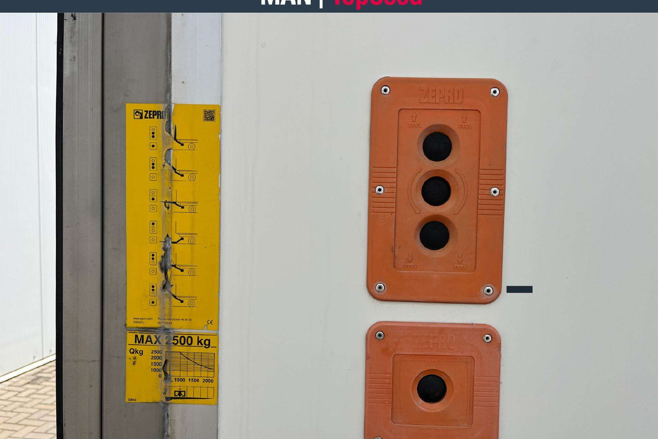 شاحنة ذات مبرد MAN 26.320 6X2-4 LL Carrier Frigo (08749): صورة 17