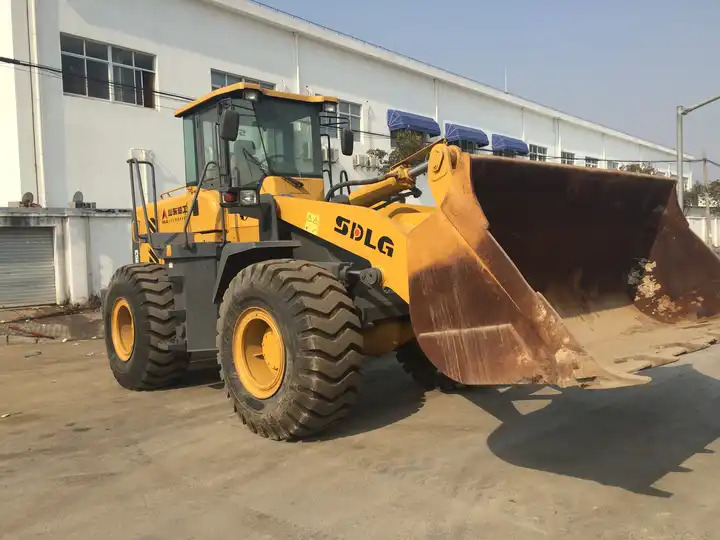 5 ton mini Used Original State loader SDLG 953 Used Small wheel loader in good condition for sale - اللودر بعجل: صورة 4 5 ton mini Used Original State loader SDLG 953 Used Small wheel loader in good condition for sale - اللودر بعجل: صورة 4