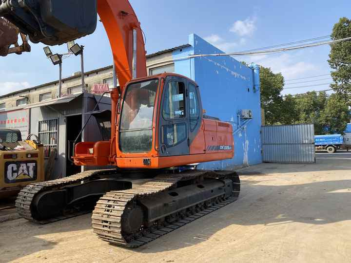 Best Selling DOOSAN excavator machine construction used machinery equipment dx225 DX60 DX70 DH60 DH220 used excavators in stock - حفّار: صورة 5 Best Selling DOOSAN excavator machine construction used machinery equipment dx225 DX60 DX70 DH60 DH220 used excavators in stock - حفّار: صورة 5