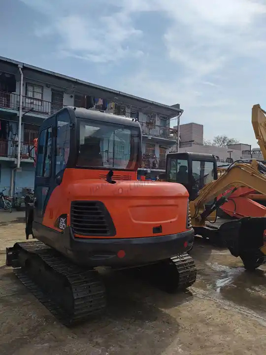 Dx60 Used Crawler Excavator Used Excavator For Sale High Quality ExcavatorDOOSAN DH 55DH55 H-frame - حفّار: صورة 5 Dx60 Used Crawler Excavator Used Excavator For Sale High Quality ExcavatorDOOSAN DH 55DH55 H-frame - حفّار: صورة 5