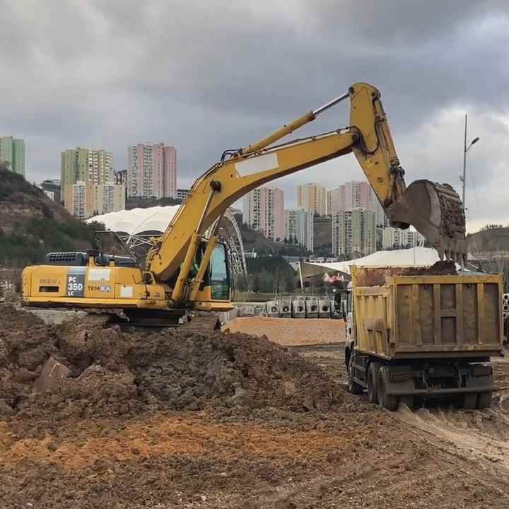 Factory Supply Second-Hand Komatsu PC200-8 PC220-8 PC300 PC350 PC400 20ton Used Crawler Excavator with Good Condition - حفار زاحف: صورة 3 Factory Supply Second-Hand Komatsu PC200-8 PC220-8 PC300 PC350 PC400 20ton Used Crawler Excavator with Good Condition - حفار زاحف: صورة 3