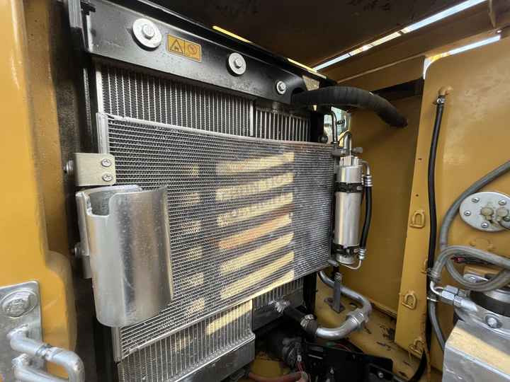 Good Price CAT 305.5E 307 308C 308D 308E 312D 315D 320C 320D Second Hand 7 Tons Used Mini Crawler Excavator For Sale - حفار صغير: صورة 4 Good Price CAT 305.5E 307 308C 308D 308E 312D 315D 320C 320D Second Hand 7 Tons Used Mini Crawler Excavator For Sale - حفار صغير: صورة 4