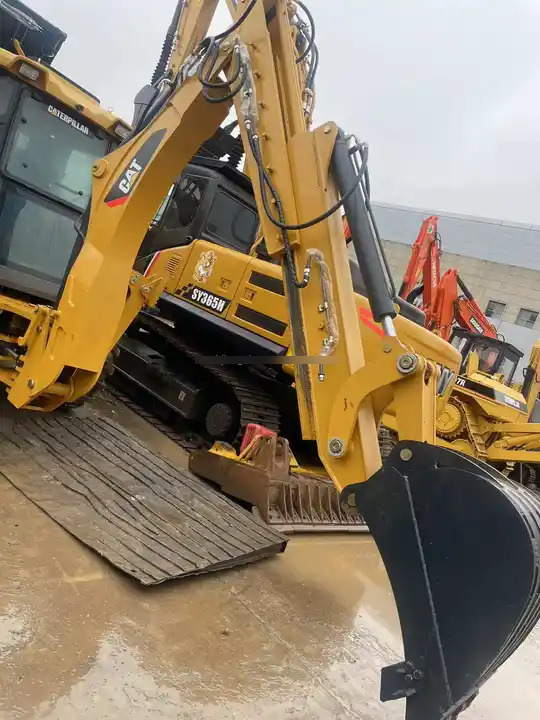 HT636 Mini Tractor with Front End Loader and Backhoe Efficient Cat 420F2 Backhoe Loader Weichai Engine New Condition - لودر ذو محراث خلفي/ باكهو: صورة 5 HT636 Mini Tractor with Front End Loader and Backhoe Efficient Cat 420F2 Backhoe Loader Weichai Engine New Condition - لودر ذو محراث خلفي/ باكهو: صورة 5