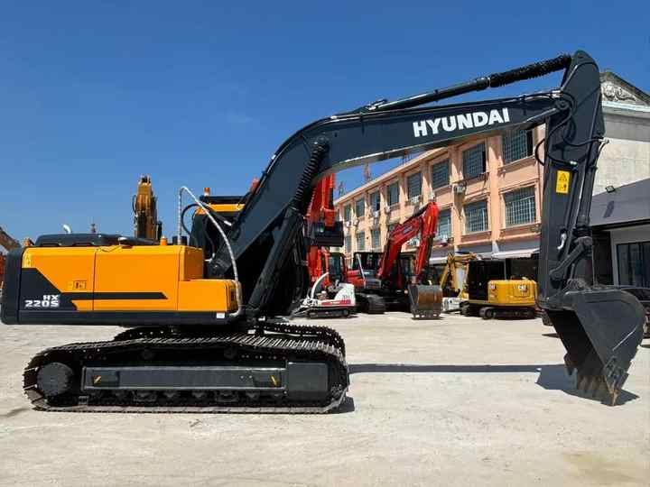 HYUNDAI 96% New HX220s Used Excavator, Korea 22 Ton HX210 HX225 HX 210 220 225 9S 22Ton Crawler Radio Digger Equipment Machine - حفّار: صورة 4 HYUNDAI 96% New HX220s Used Excavator, Korea 22 Ton HX210 HX225 HX 210 220 225 9S 22Ton Crawler Radio Digger Equipment Machine - حفّار: صورة 4