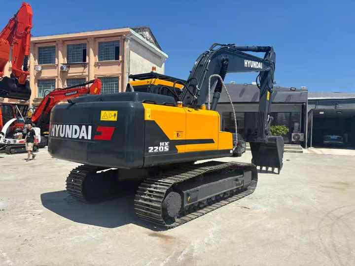 HYUNDAI 96% New HX220s Used Excavator, Korea 22 Ton HX210 HX225 HX 210 220 225 9S 22Ton Crawler Radio Digger Equipment Machine - حفّار: صورة 3 HYUNDAI 96% New HX220s Used Excavator, Korea 22 Ton HX210 HX225 HX 210 220 225 9S 22Ton Crawler Radio Digger Equipment Machine - حفّار: صورة 3