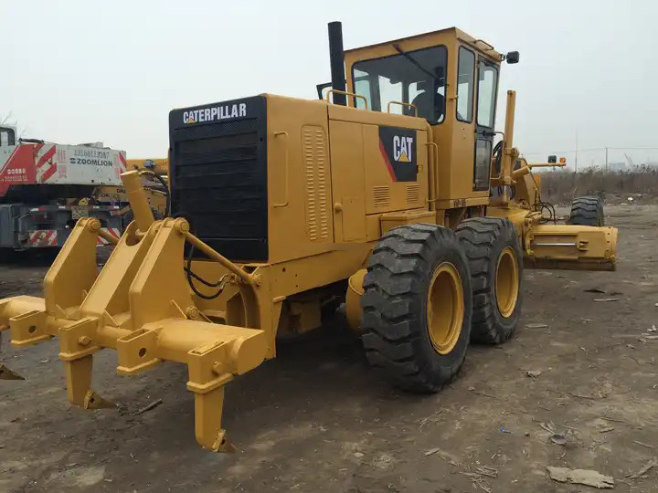 High Quality Second Hand Cat 140h Grader Used excellent Grader cat 140h 140k with good condition in Low Price on sale - ماكينة تسوية: صورة 5 High Quality Second Hand Cat 140h Grader Used excellent Grader cat 140h 140k with good condition in Low Price on sale - ماكينة تسوية: صورة 5