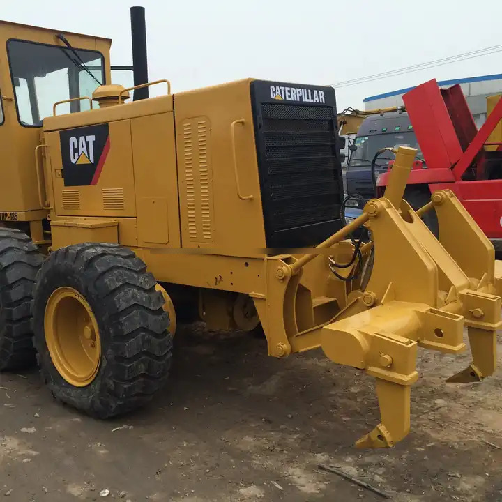 High Quality Second Hand Cat 140h Grader Used excellent Grader cat 140h 140k with good condition in Low Price on sale - ماكينة تسوية: صورة 2 High Quality Second Hand Cat 140h Grader Used excellent Grader cat 140h 140k with good condition in Low Price on sale - ماكينة تسوية: صورة 2