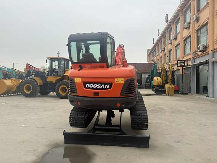 High Quality and Low Price Used Doosan Dx60 Dx75 Dx80 Crawler Excavator in Good Condition 6-ton Mini 6t Excavator for Sale - حفار زاحف: صورة 2 High Quality and Low Price Used Doosan Dx60 Dx75 Dx80 Crawler Excavator in Good Condition 6-ton Mini 6t Excavator for Sale - حفار زاحف: صورة 2