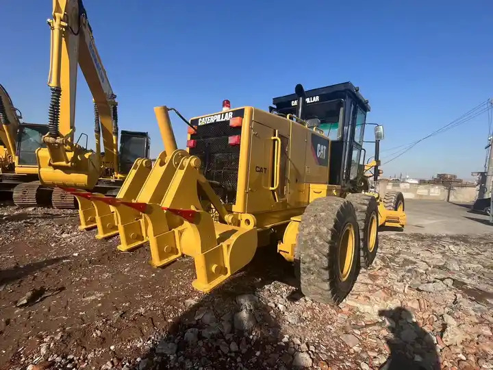 High quality CAT 140k Used motor grader original cat motor grader 140k in cheap price on sale - ماكينة تسوية: صورة 4 High quality CAT 140k Used motor grader original cat motor grader 140k in cheap price on sale - ماكينة تسوية: صورة 4