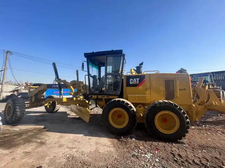 High quality CAT 140k Used motor grader original cat motor grader 140k in cheap price on sale - ماكينة تسوية: صورة 5 High quality CAT 140k Used motor grader original cat motor grader 140k in cheap price on sale - ماكينة تسوية: صورة 5