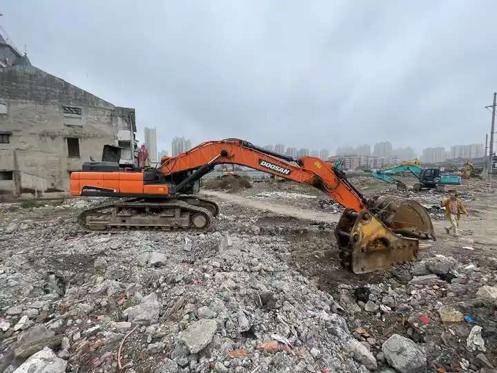 High-quality Original Used Korea Crawler 50 Ton Doosan Dx520 Excavator Used Excavator Digger In Shanghai - حفار زاحف: صورة 5 High-quality Original Used Korea Crawler 50 Ton Doosan Dx520 Excavator Used Excavator Digger In Shanghai - حفار زاحف: صورة 5