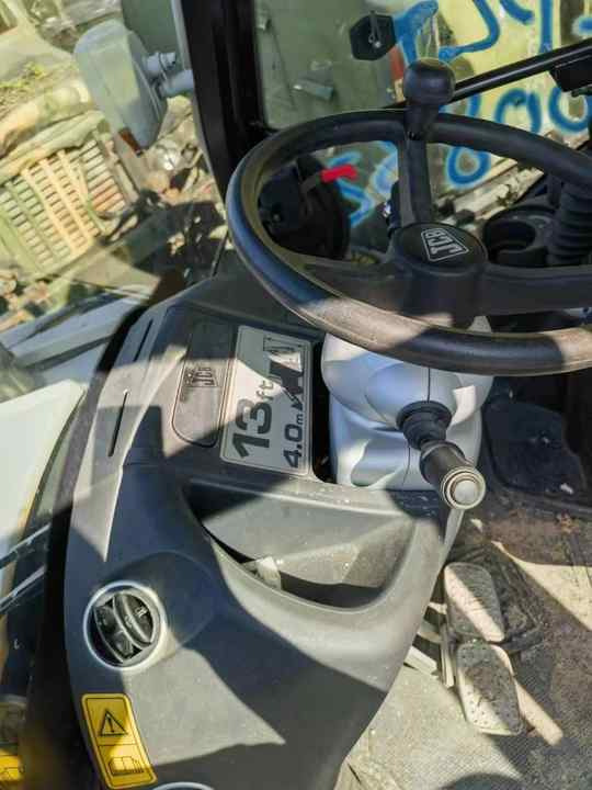 Hot sale Backhoe loader JCB 3CX 4*4 tlb loader UKmade, used cheap JCB 3CX retro loader and digger in good condition - لودر ذو محراث خلفي/ باكهو: صورة 3 Hot sale Backhoe loader JCB 3CX 4*4 tlb loader UKmade, used cheap JCB 3CX retro loader and digger in good condition - لودر ذو محراث خلفي/ باكهو: صورة 3