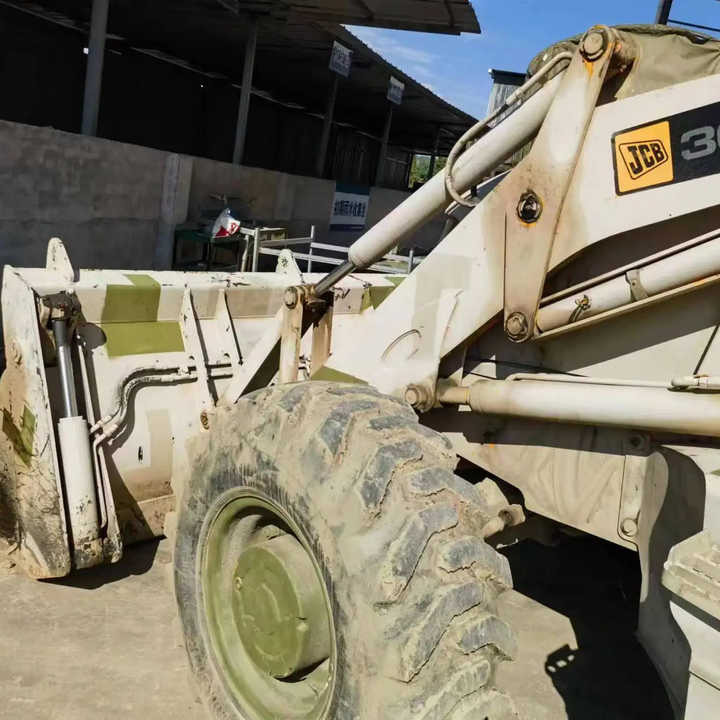 Hot sale Backhoe loader JCB 3CX 4*4 tlb loader UKmade, used cheap JCB 3CX retro loader and digger in good condition - لودر ذو محراث خلفي/ باكهو: صورة 1 Hot sale Backhoe loader JCB 3CX 4*4 tlb loader UKmade, used cheap JCB 3CX retro loader and digger in good condition - لودر ذو محراث خلفي/ باكهو: صورة 1