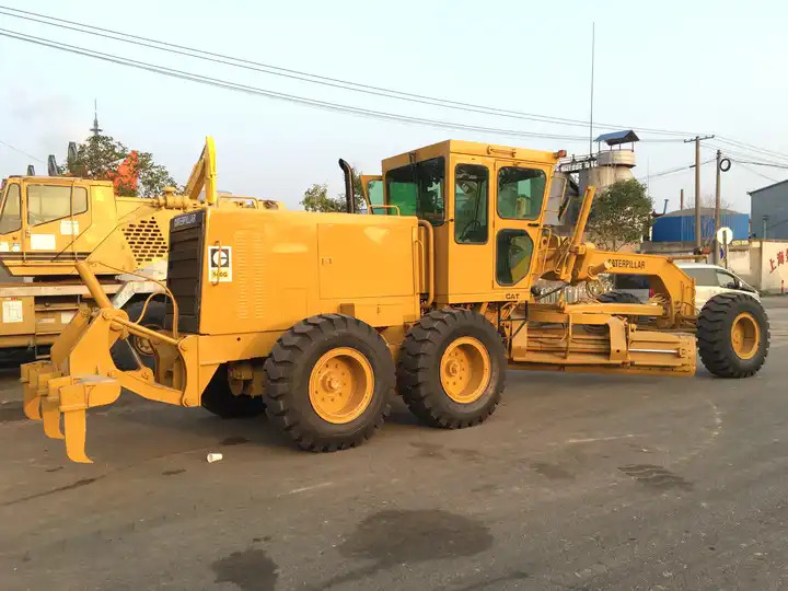 Hot sale Good quality CAT 140g Used motor grader original ca motor grader 140g in good condition cheap price - ماكينة تسوية: صورة 3 Hot sale Good quality CAT 140g Used motor grader original ca motor grader 140g in good condition cheap price - ماكينة تسوية: صورة 3